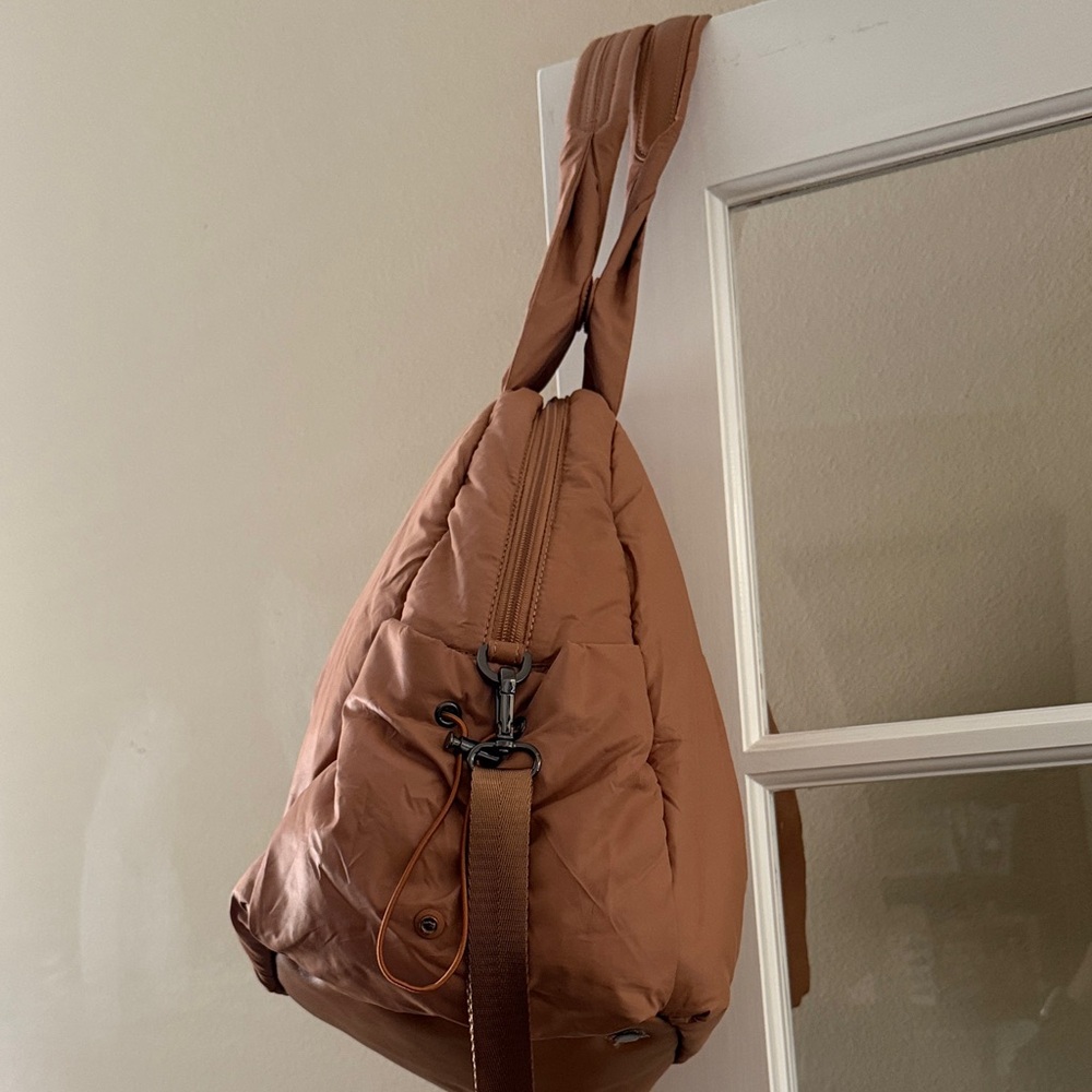 Caraa Tan Shoulder Bag - Picture 2 of 4